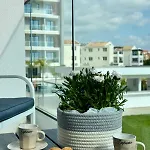 Chill And Stay-luxury With Pool And Sauna In Kato Apartament