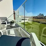 Chill And Stay-luxury With Pool And Sauna In Kato شقة