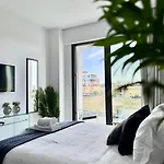 Chill And Stay-luxury With Pool And Sauna In Kato شقة
