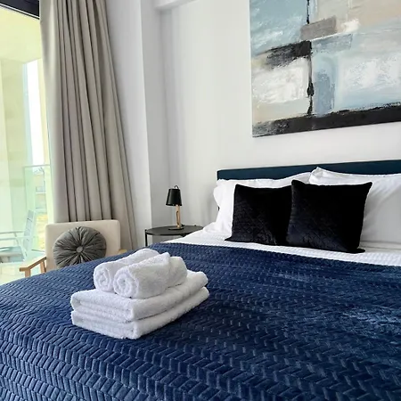 Chill And Stay-luxury In Kato *