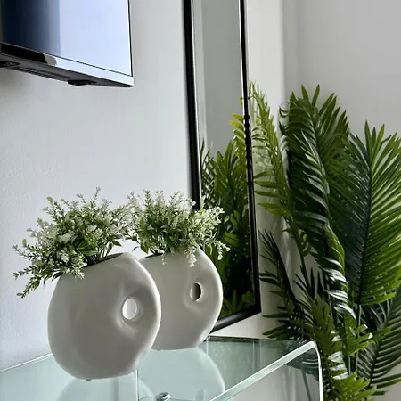 Chill And Stay-luxury In Kato Apartment *