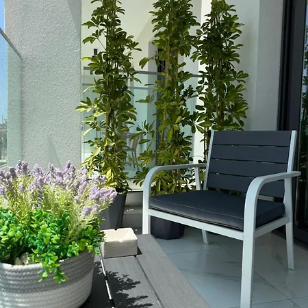 Apartman Chill And Stay-luxury With Pool And Sauna In Kato *
