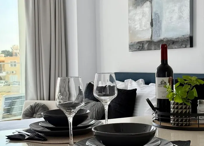 Chill And Stay-luxury With Pool And Sauna In Kato