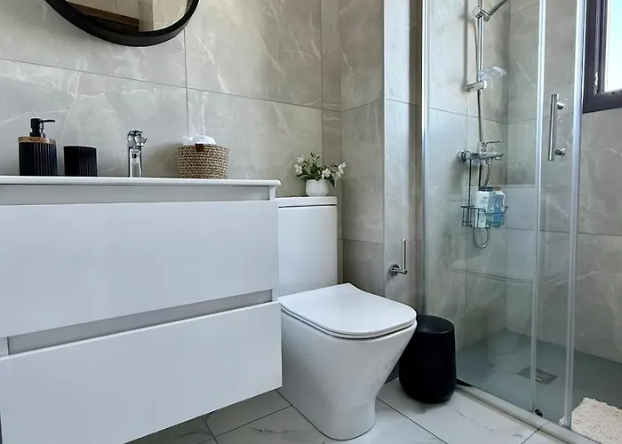 Chill And Stay-luxury With Pool And Sauna In Kato Apartmán Paphos