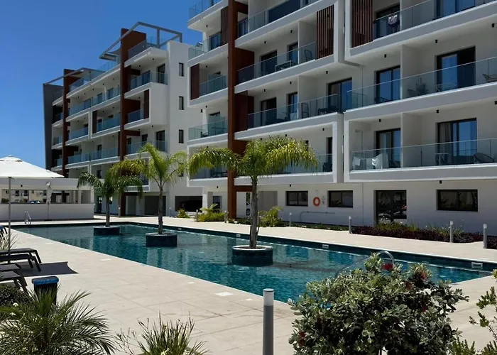 Chill And Stay-luxury With Pool And Sauna In Kato Apartmán