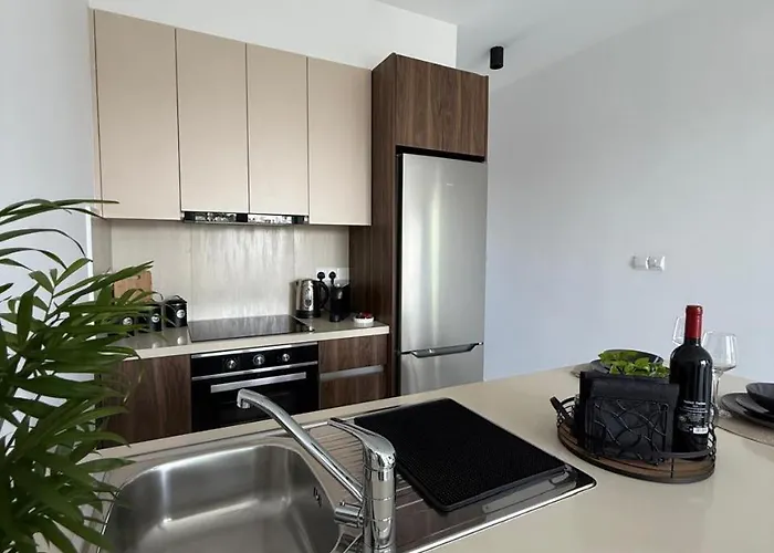 Chill And Stay-luxury With Pool And Sauna In Kato