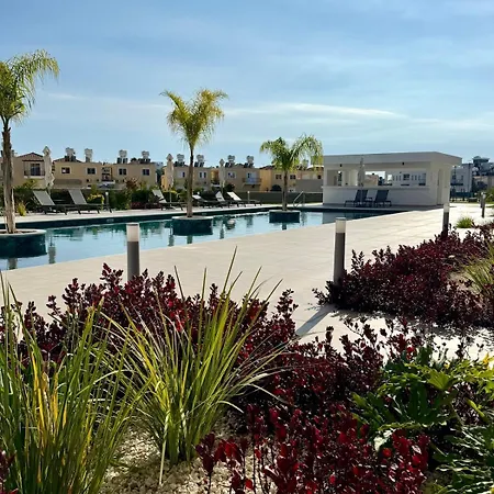 Chill And Stay-luxury With Pool And Sauna In Kato 公寓 *