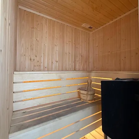 Chill And Stay-luxury With Pool And Sauna In Kato Διαμέρισμα *