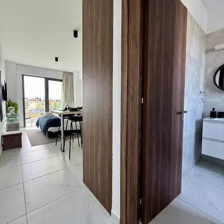Lägenhet Chill And Stay-luxury With Pool And Sauna In Kato Paphos