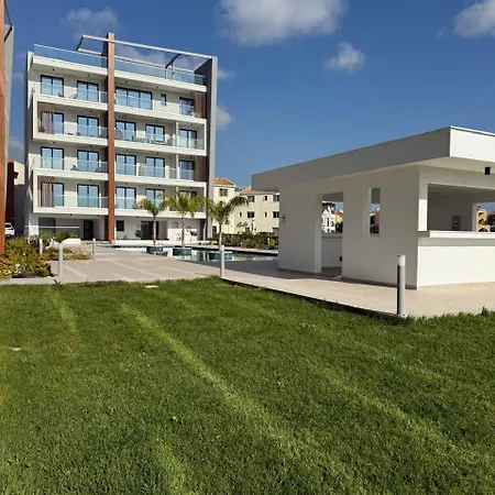 Διαμέρισμα Chill And Stay-luxury With Pool And Sauna In Kato *