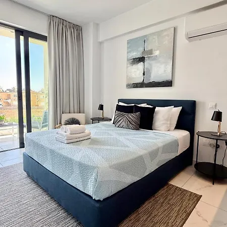 Chill And Stay-luxury With Pool And Sauna In Kato